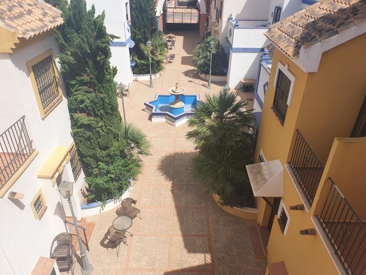 Calle Carlos Primero, Roda ภายนอก รูปภาพ