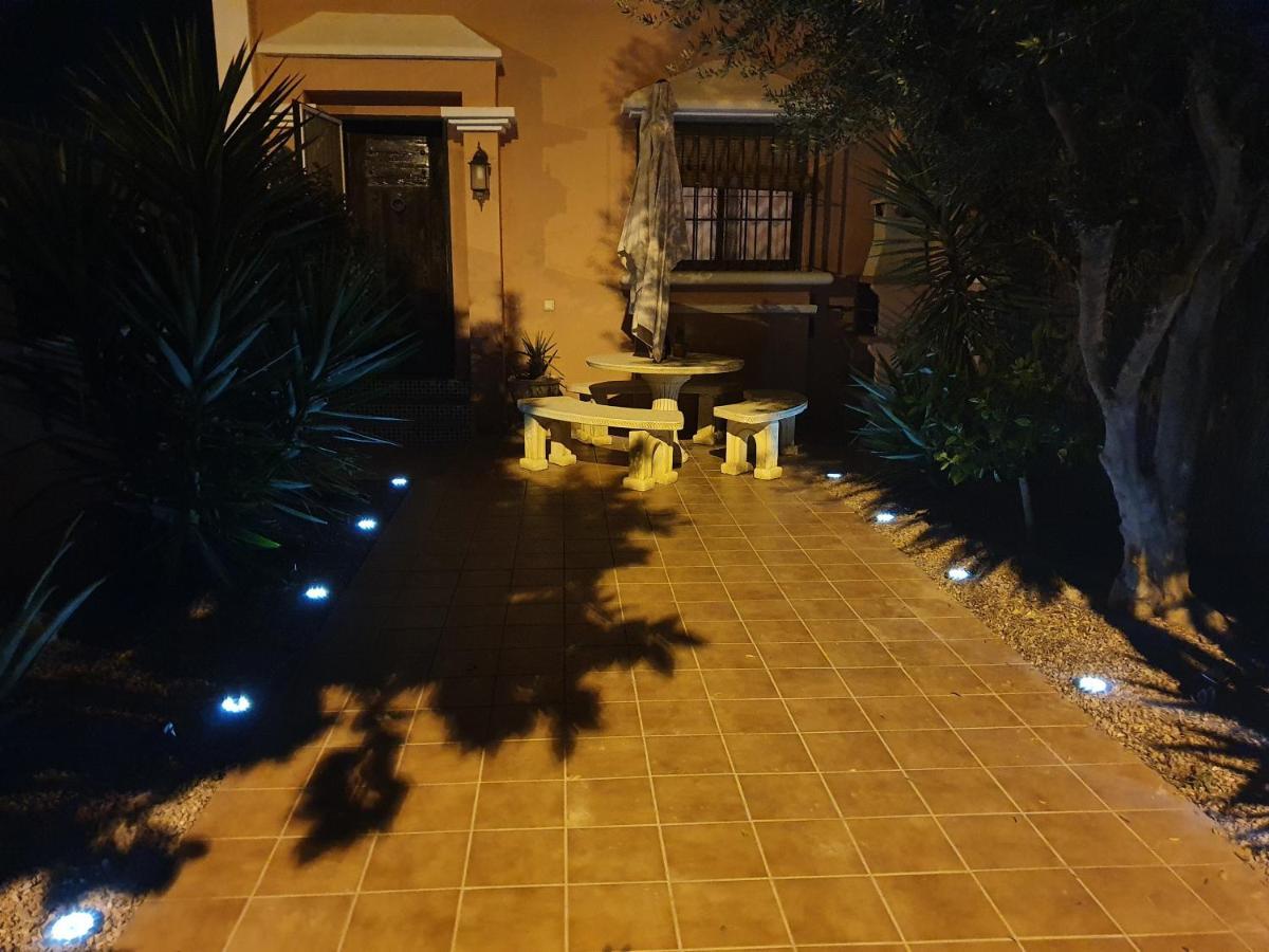 Calle Carlos Primero, Roda ภายนอก รูปภาพ